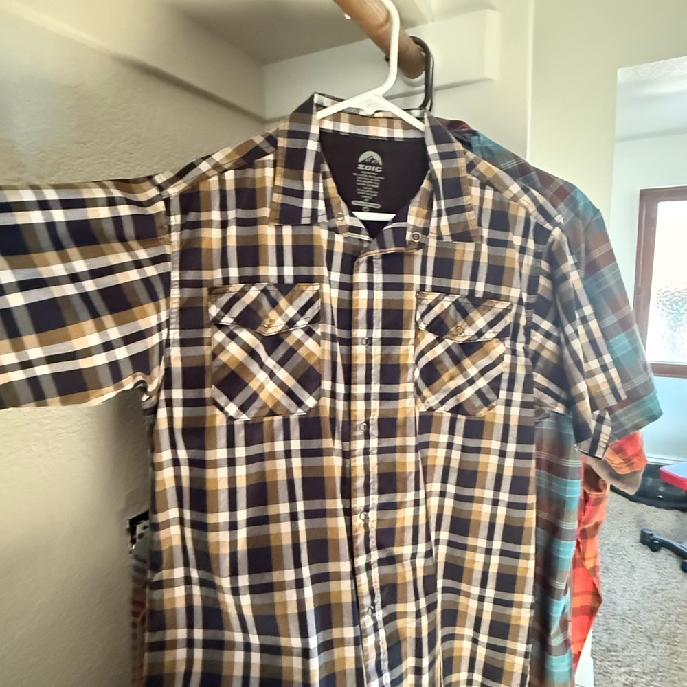 Men’s Brown and Blue Casual Button Down Shirt with Classic Plaid Pattern
